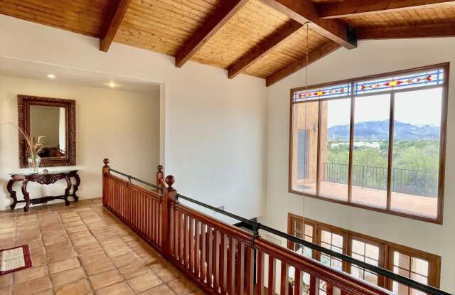 39002 N School House Road