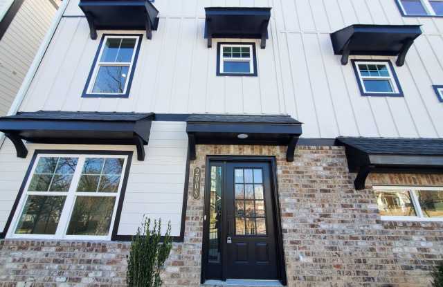 BEAUTIFUL TOWNHOMES IN ATLANTA
