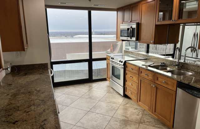 125 SW JEFFERSON Avenue