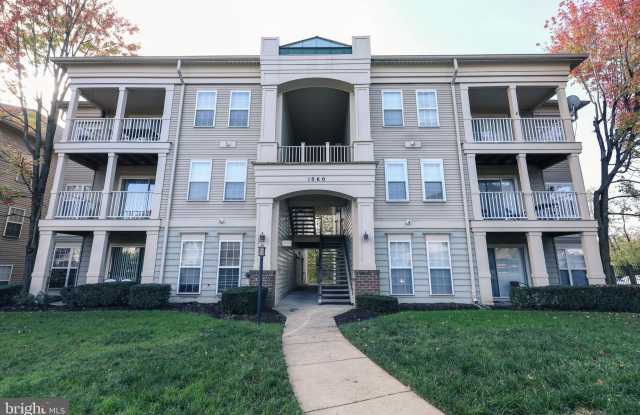1060 GARDENVIEW Loop