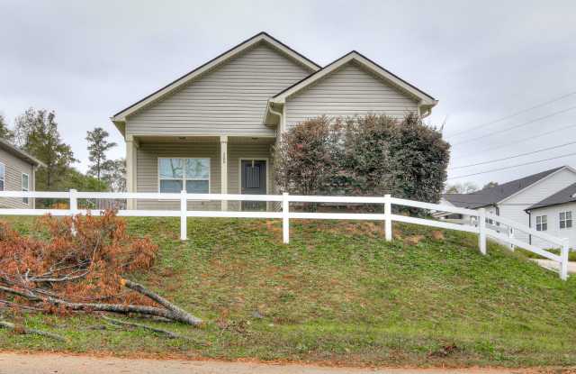 Photo of 3 Bedroom Ranch in Grovetown