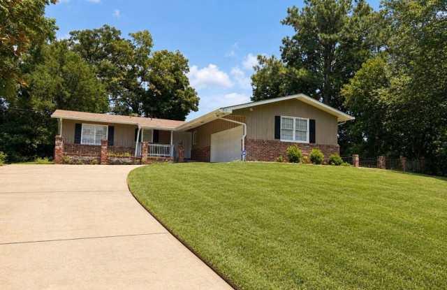 Move-In Ready 4BR/3BA Home with Spacious Layout & Large Yard