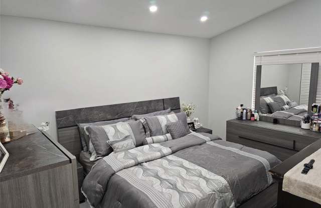 14263 Southwest 177th Avenue