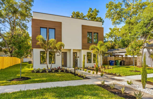 Stunning Modern Townhome in Tampa Heights photos photos