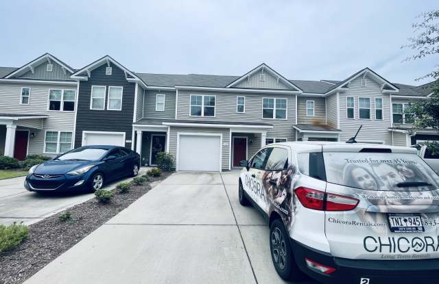 Photo of 1123 Fairway Ln