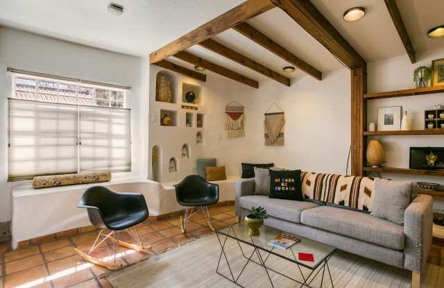 610 Carlisle BLVD SE