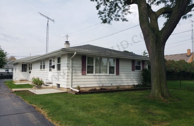 7514 31st Ave - 7514 31st Avenue, Kenosha, WI 53142