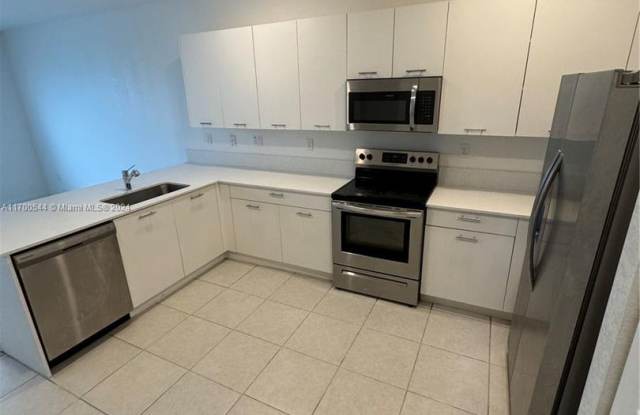 12661 NW 23rd Place 0, Miami, FL 33167