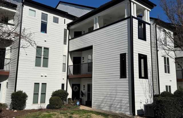 Photo of 18711 Vineyard Point Lane