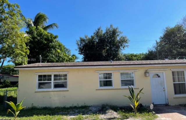 6610 Mckinley St - 6610 Mckinley Street, Hollywood, FL 33024