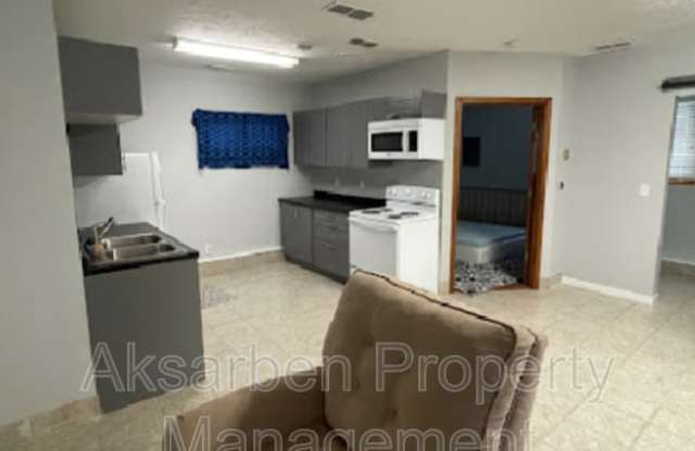 Photo of 2778 33rd Avenue