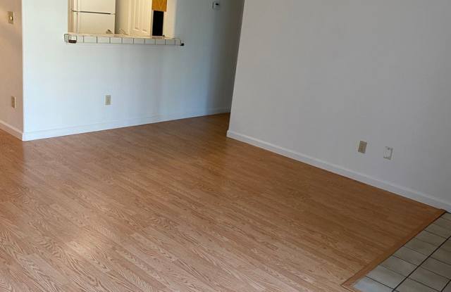 2 bed 2 bath Condo in Park Almaden available now!