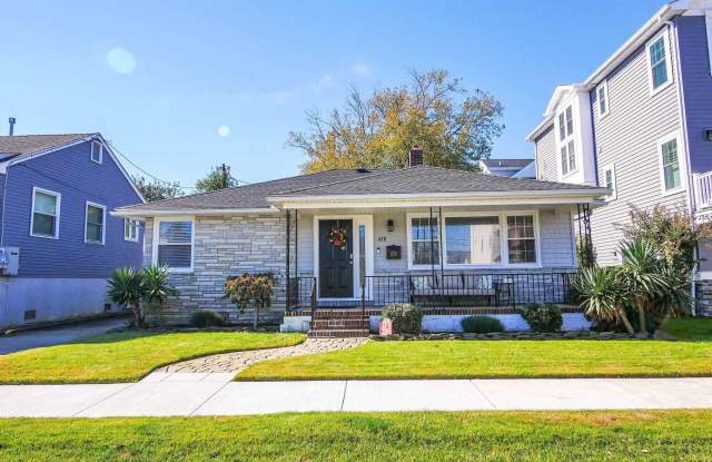 Photo of 410 N Mansfield