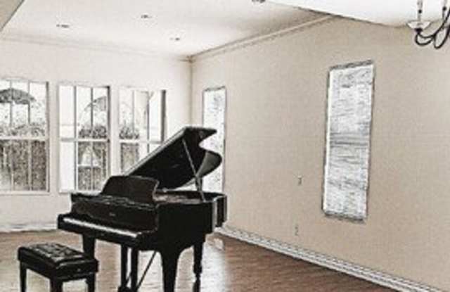 11040 Renaissance Drive