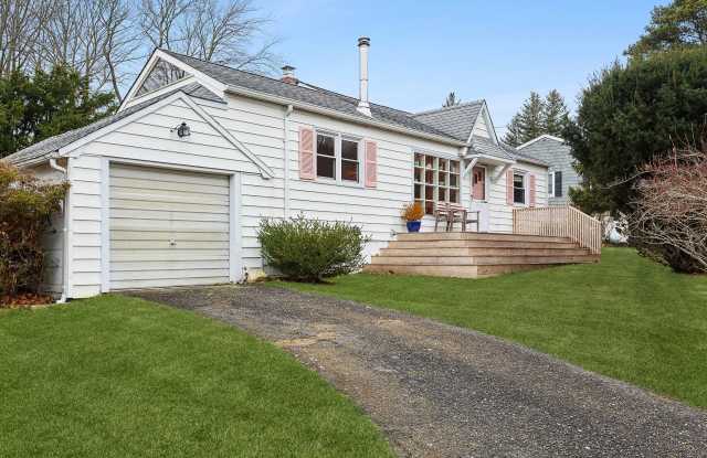 33 S Delrey Road