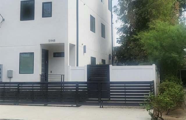 Photo of 5948 CANTALOUPE