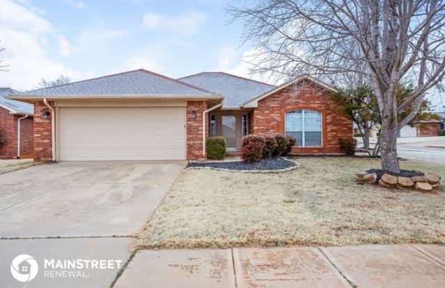 913 Shadowhill Street - 913 Shadowhill Street, Norman, OK 73071