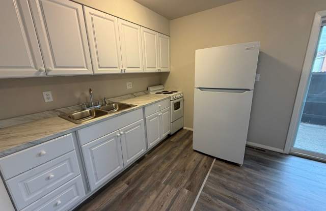 Charming 1-Bedroom Condo in Desirable West End Neighborhood