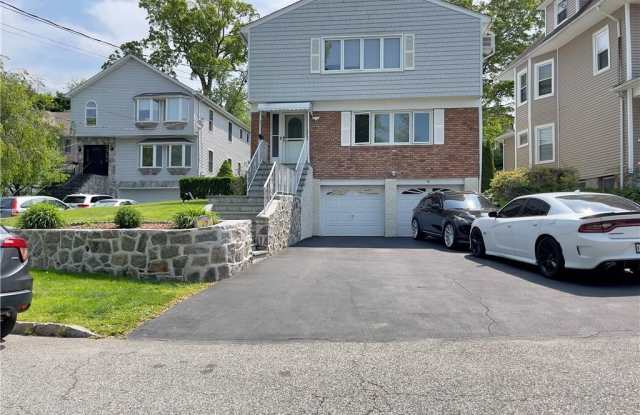 19 White Stone Place