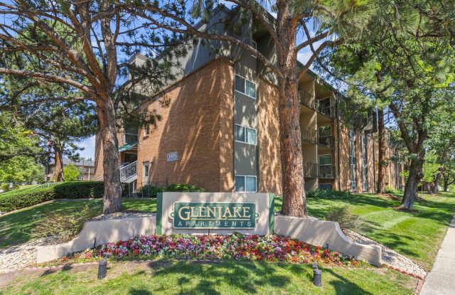 Glenlake Apartments