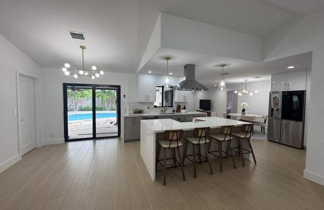 1467 Mcdermott Ln