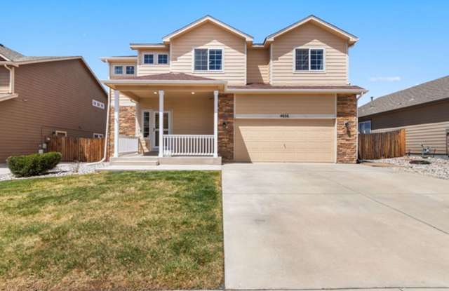 beautifully maintained 5-bedroom, 4-bathroom home in the 80911