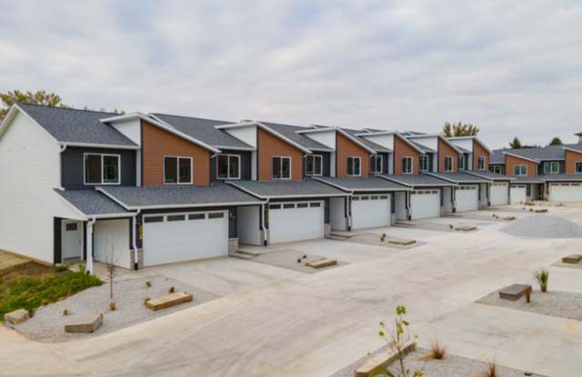 Photo of 5330 N Gaines St