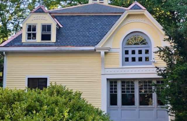 83 Washington Avenue