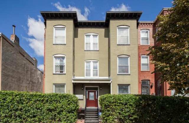 Cute sunlit 2br/2bth in Shaw, DC. Ready in early September!