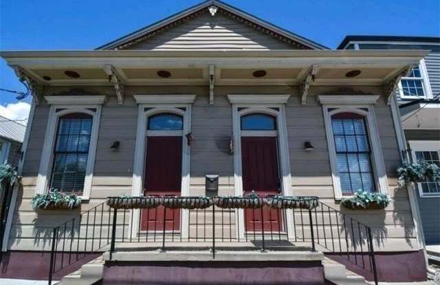 Photo of 2827 ST CLAUDE Avenue