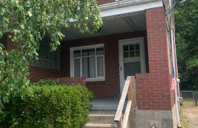 329 Greenlee Rd