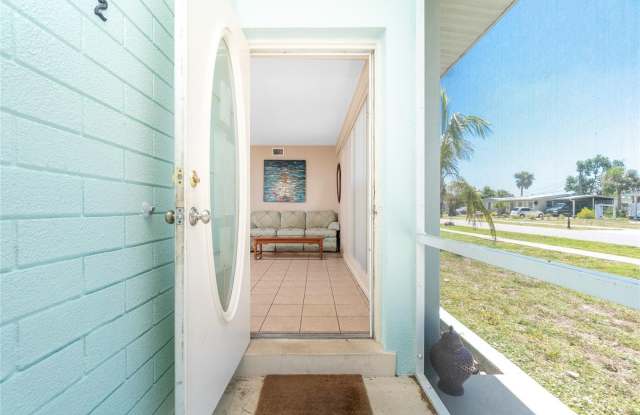 22062 MARSHALL AVENUE