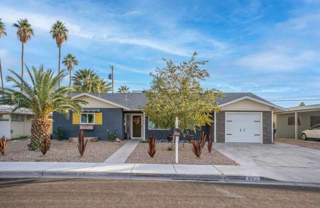 908 Bonita Avenue, Las Vegas, NV 89104