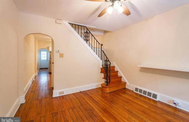 4562 SILVERWOOD Street