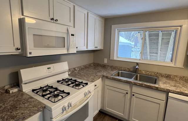 1601 Bailey Street - 1