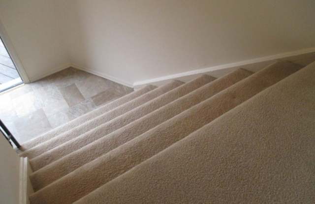 181 LONG HILL RD.  10-8