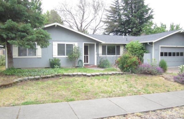 1515 Papago Dr. - 1515 Papago Drive, Medford, OR 97504