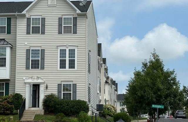 611 WASHINGTON SQUARE