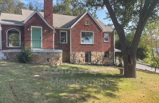 8 Trenton St