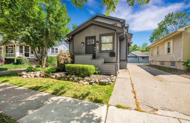 Photo of 1444 Bennaville