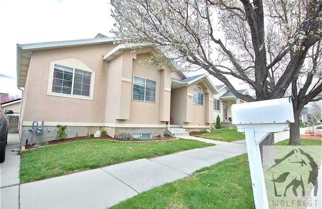 386 W Inauguration Rd