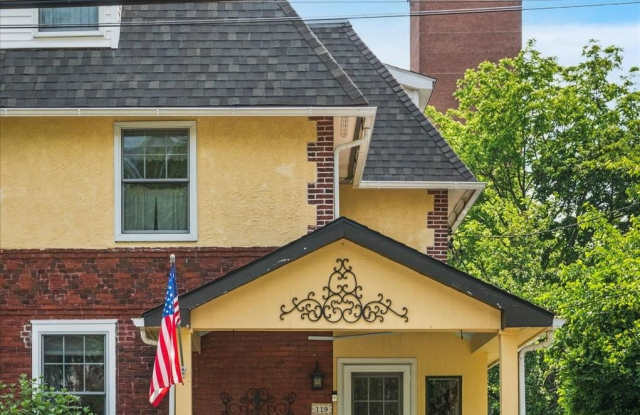 Photo of 119 FRANCIS Avenue