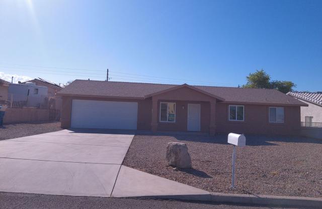 Charming Newly Renovated 2 bed/2 Bath Rental Long Term