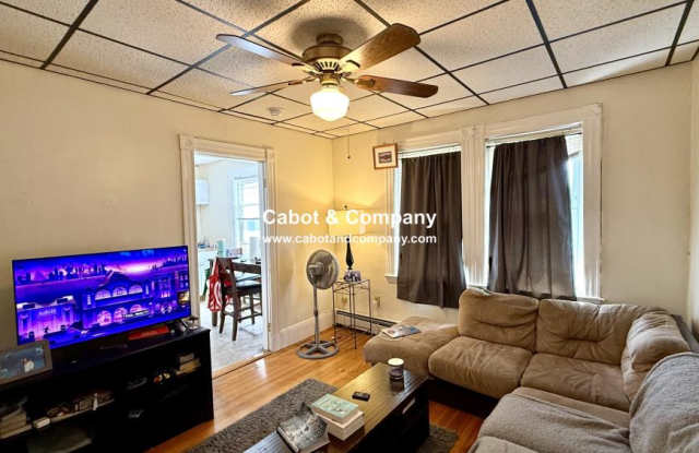 10 Craigie St.