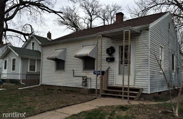 3224 Orchard Ave - 3224 Orchard Avenue, Davenport, IA 52802