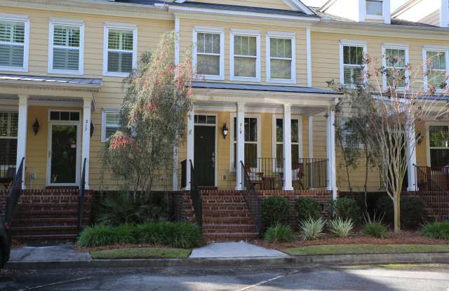 219 Lake View Dr