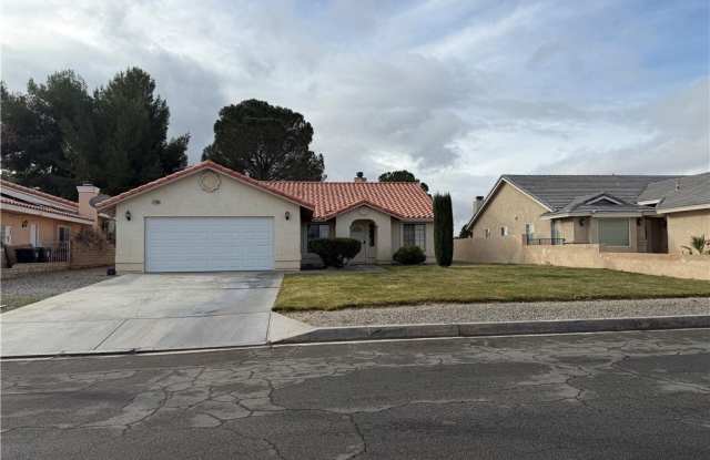 27805 Hummingbird Lane