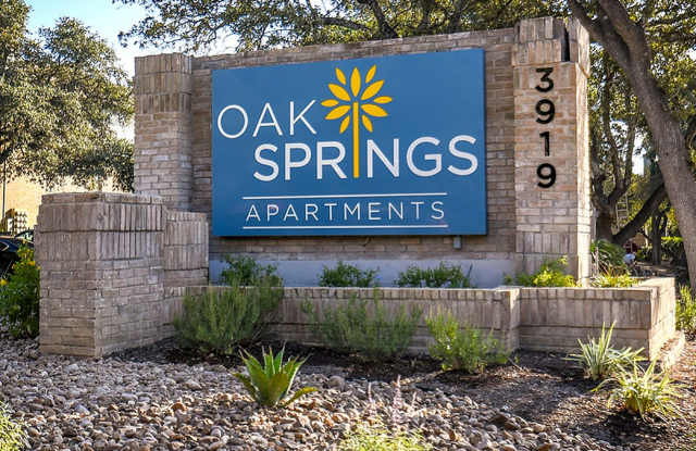 Photo of Oak Springs