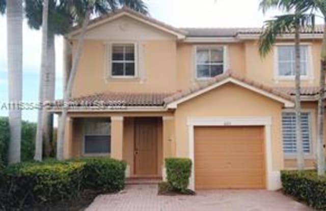 4163 Northeast 11th Street - 4163 NE 11th St, Homestead, FL 33033