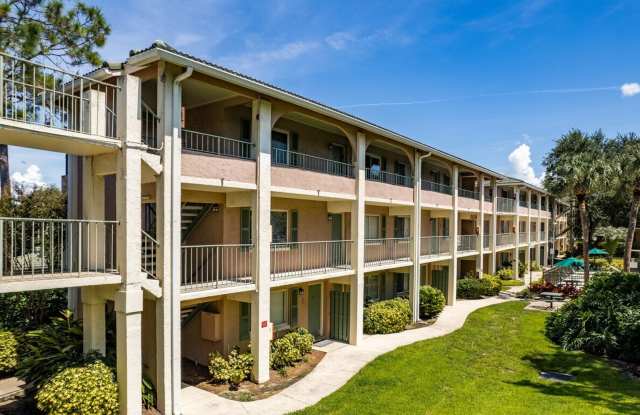 RENT NOW and GET THE REST OF FEBRUARY FREE!!! 1 Bed/1 Bath Condo For Rent in Waterside at Cranes Roost in Altamonte Springs!